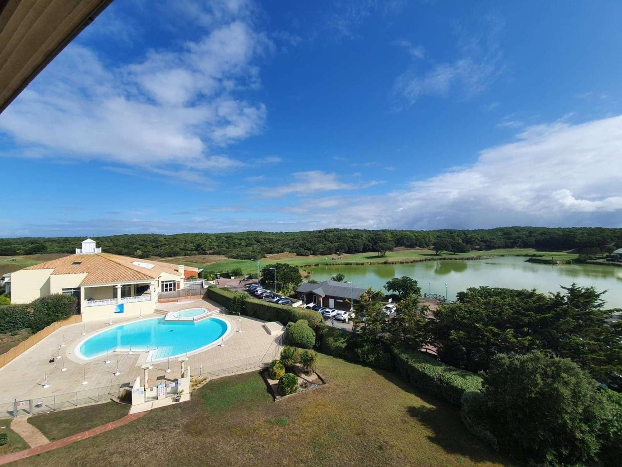 Appartement 2 Pieces/Cabine, Piscine, Parking, Bord De Mer - Saint Jean De Monts - Fr-1-224C-81 Екстериор снимка